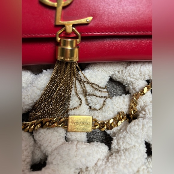 Yves Saint Laurent Medium Kate Tassel Crossbody Bag - Picture 13 of 15